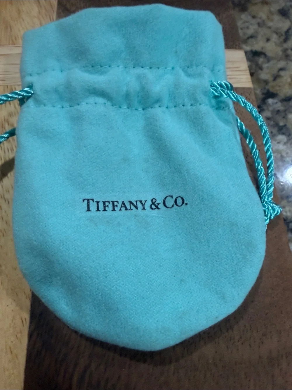 Tiffany & Co. Men’s Oxidized Silver-Tone Chain Necklace with Turquoise Pouch